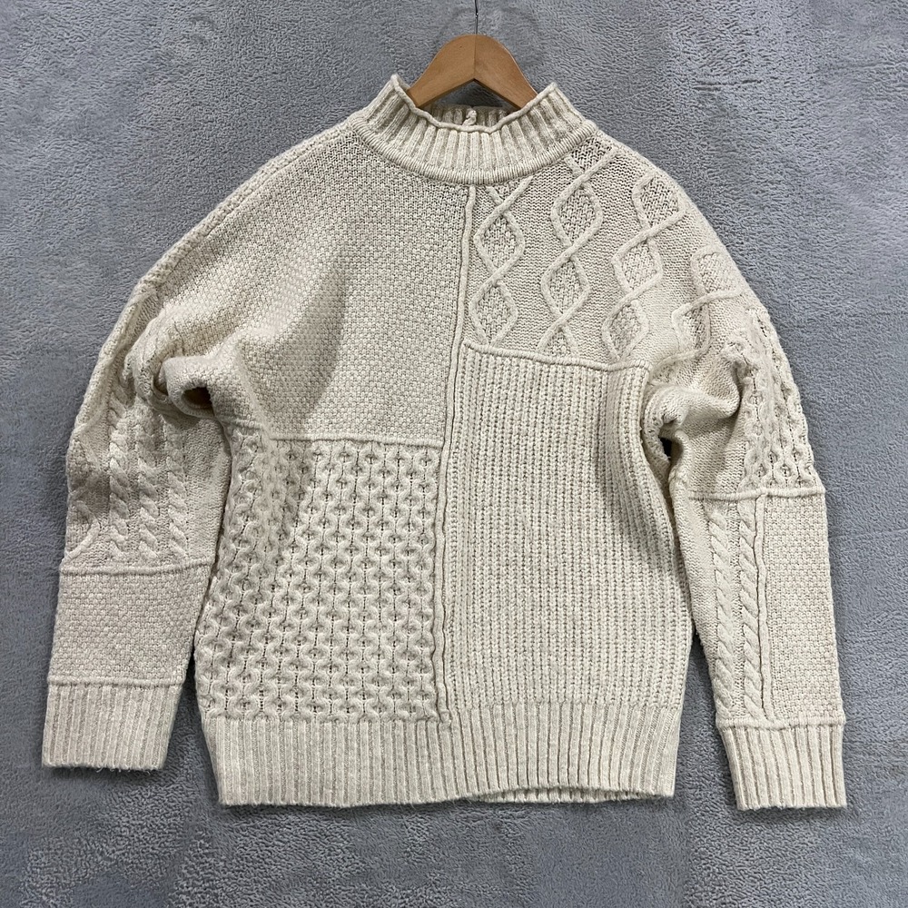 American Eagle Sweater Womens M Cream Fisherman Cable Knit Pullover Cottage